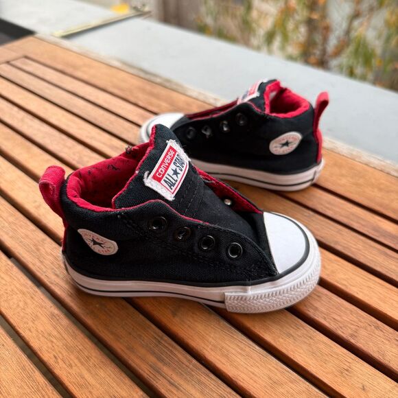 Converse All Star Kids High Top Sneakers Black Red Canvas Shoes Size 4 - Picture 2 of 6